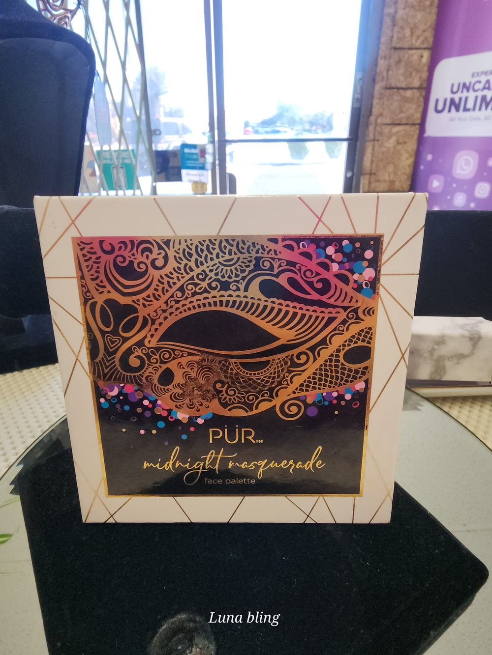Pur Midnight Masquerade Face Palette – Pink and Gold Artwork